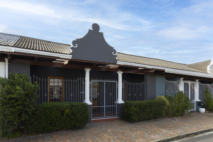 To Let 3 Bedroom Property for Rent in Strand North Western Cape
